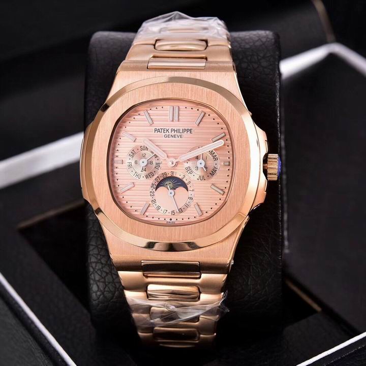 Patek Philippe Watch 446